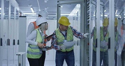 Close Cooperation with Data Center Operators